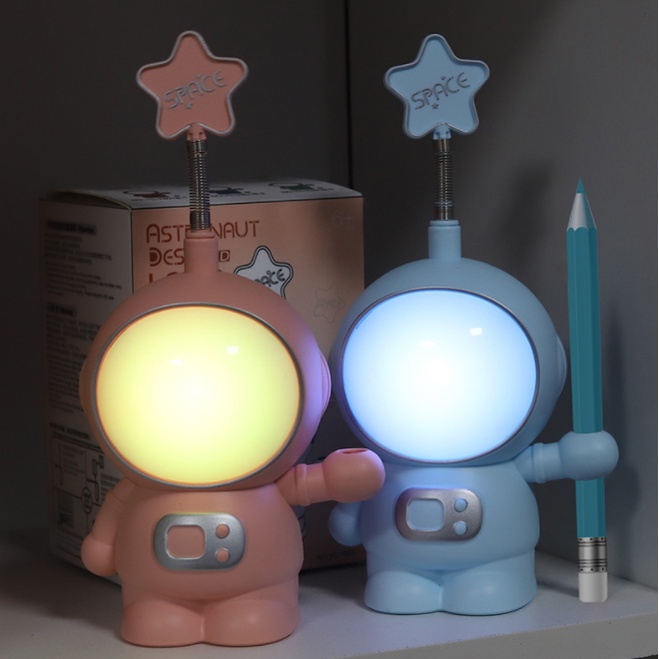 โคมไฟตั้งโต๊ะ-led-รูปการ์ตูนนักบินอวกาศ-ป้องกันสายตา-ชาร์จ-usb-แบบสร้างสรรค์-สําหรับห้องนอน-หอพัก