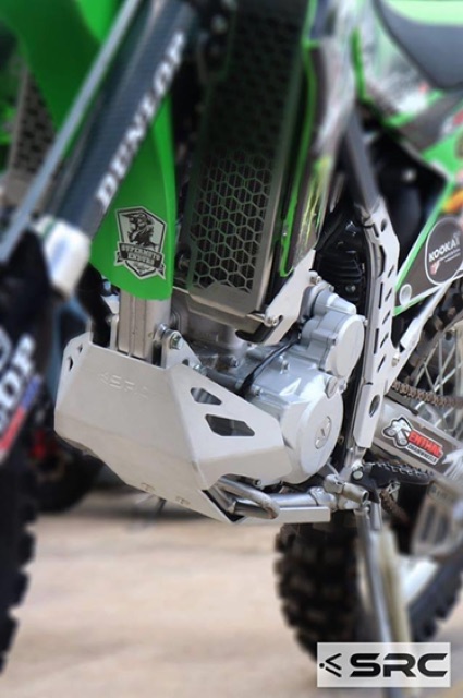 s-อกล่าง-สำหรับ-kawasaki-klx250-klx-300-r-ส่งฟรี-engine-guard-for-kawasaki-klx-250-klx-300-r