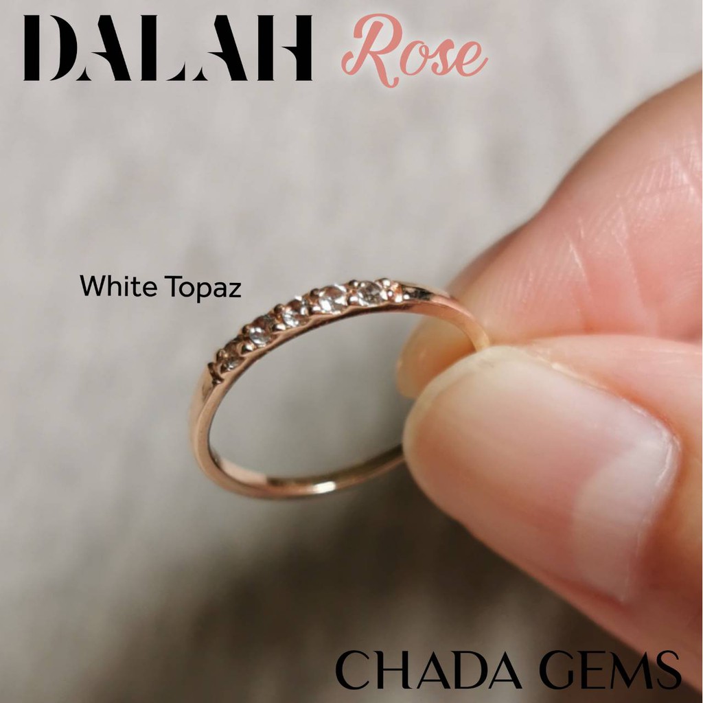 แหวนพลอยแท้-white-topaz-ตัวเรือนสีโรสโกลด์-rose-dalah-collection-gemstone-ring