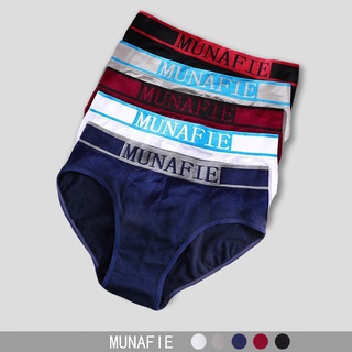 ภาพหน้าปกสินค้าMNF-805  Munafieกางเกงในชาย กางเกงในสำหรับผู้ชาย กางเกงในชายขาเว้า ดีไซน์สปอร์ต เท่สุด Boxer ที่เกี่ยวข้อง