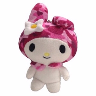 แท้ 100% จากญี่ปุ่น พวงกุญแจ ซานริโอ้ มายเมโลดี้ Sanrio My Melody Camouflage Pink Plush Doll Ball Chain