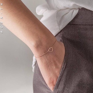 ภาพหน้าปกสินค้า[AOER] สร้อยข้อมือรูปหัวใจเรียบง่ายสำหรับผู้หญิง / ของขวัญวันเกิด / เครื่องประดับวันเกิด ที่เกี่ยวข้อง