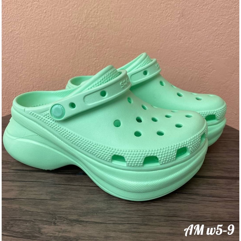 crocs-รองเท้าแตะแบบสวม