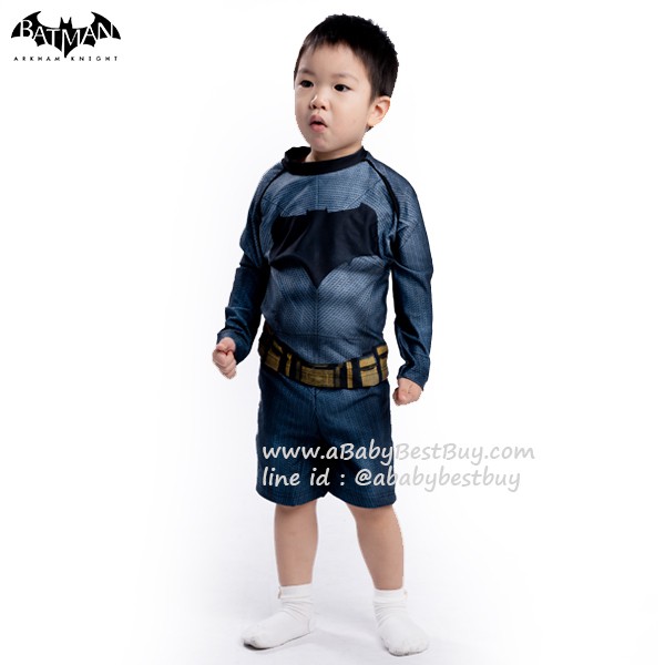 ชุดว่ายน้ำเด็กผู้ชาย-bat-man-เสื้อแขนยาว-กางเกงขาสั้น-มาพร้อมหมวกว่ายน้ำและถุงผ้า-ลิขสิทธิ์แท้