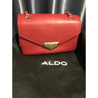 กระเป๋าสะพาย Aldo สีแดง