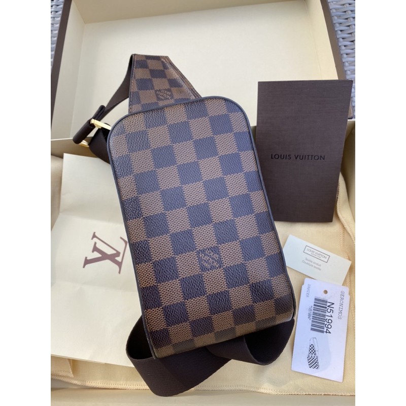 louis-vuitton-damier-mos-dc12