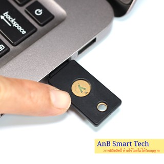 ภาพขนาดย่อของภาพหน้าปกสินค้าYubiKey 5 NFC (Yubico) ปกป้อง account Binance, Gmail, YouTube, Facebook (AnB Smart Tech) FIDO2 ใช้คู่กับ Ledger nano x จากร้าน anbsmarttech บน Shopee