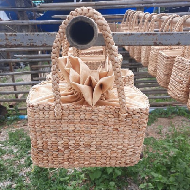 natural-woven-bags-กระเป๋าสาน-กระเป๋าผักตบชวา-ของขวัญ-ของฝาก-ของชำร่วย-handmade-bag