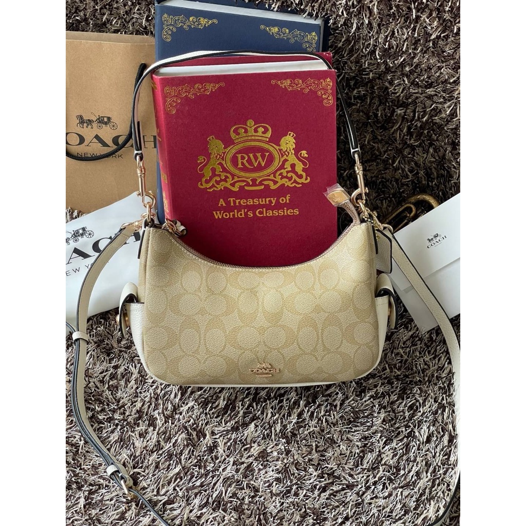 กระเป๋าสะพายผู้หญิงใบเล็ก Coach Pennie Shoulder Bag 25 แท้งาน Outlet