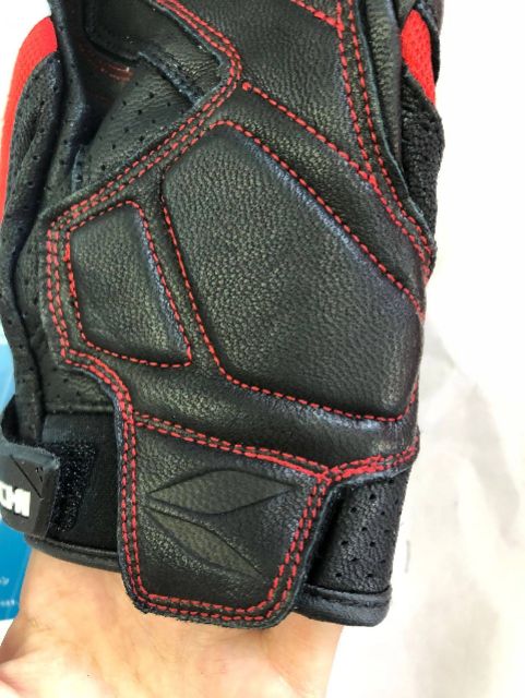 ภาพสินค้าถุงมือขับมอเตอร์ไซค์ ถุงมือหนังเต็ม RS- 390 พร้อมการ์ด Carbon Fiber น้ำหนักเบา จากร้าน momoko.s บน Shopee ภาพที่ 5