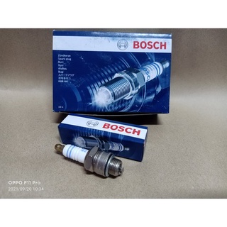 หัวเทียน BOSCH W8EC (ของแท้)    เกลียวสั้น   สำหรับเครื่องพ่นยา พ่นหว่านปุ๋ย พ่นเมล็ด ราคาต่อกล่อง  (กล่องมี 10 หัว)