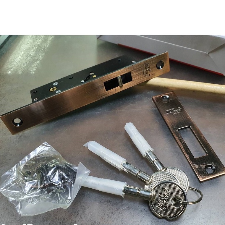 กุญแจคอม้า-กุญแจประตูบานเลื่อน-กุญแจประตูเหล็กดัด-กุญแจล๊อคได้สองด้าน-กุญแจ-กุญแจประตู-กุญแจหน้าต่าง