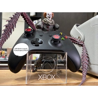 ภาพขนาดย่อของภาพหน้าปกสินค้าแท่นอครีลิคใส วางจอย XBox จากร้าน nufonpb12345678 บน Shopee ภาพที่ 2