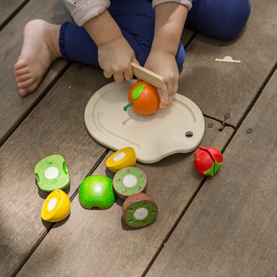 ของเล่นไม้-plantoys-ของเล่นเสริมพัฒนาการ-ของเล่นผลไม้-ของเล่นสับผลไม้-แปลนทอยส์-18-เดือน