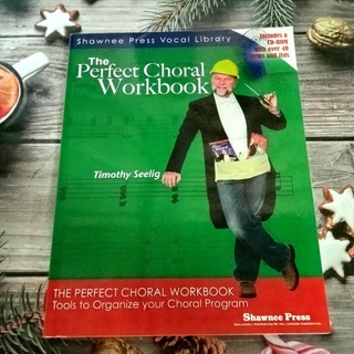 หนังสือปกอ่อน The Perfect Choral Workbook มือสอง