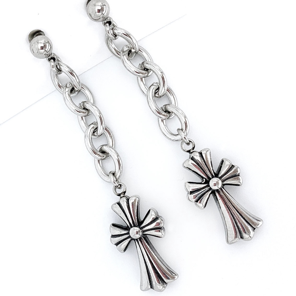 byyum-handmade-products-in-korea-gothic-cross-earrings-cross-earrings