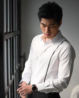 เสื้อเชิ้ตสีขาว คลาสสิค | รุ่น Stripe white |