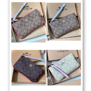 COACH CLUTCH BAG ((M)) กระเป๋าคล้องมือ วัสดุ pvc ลาย C ทั้งใบ