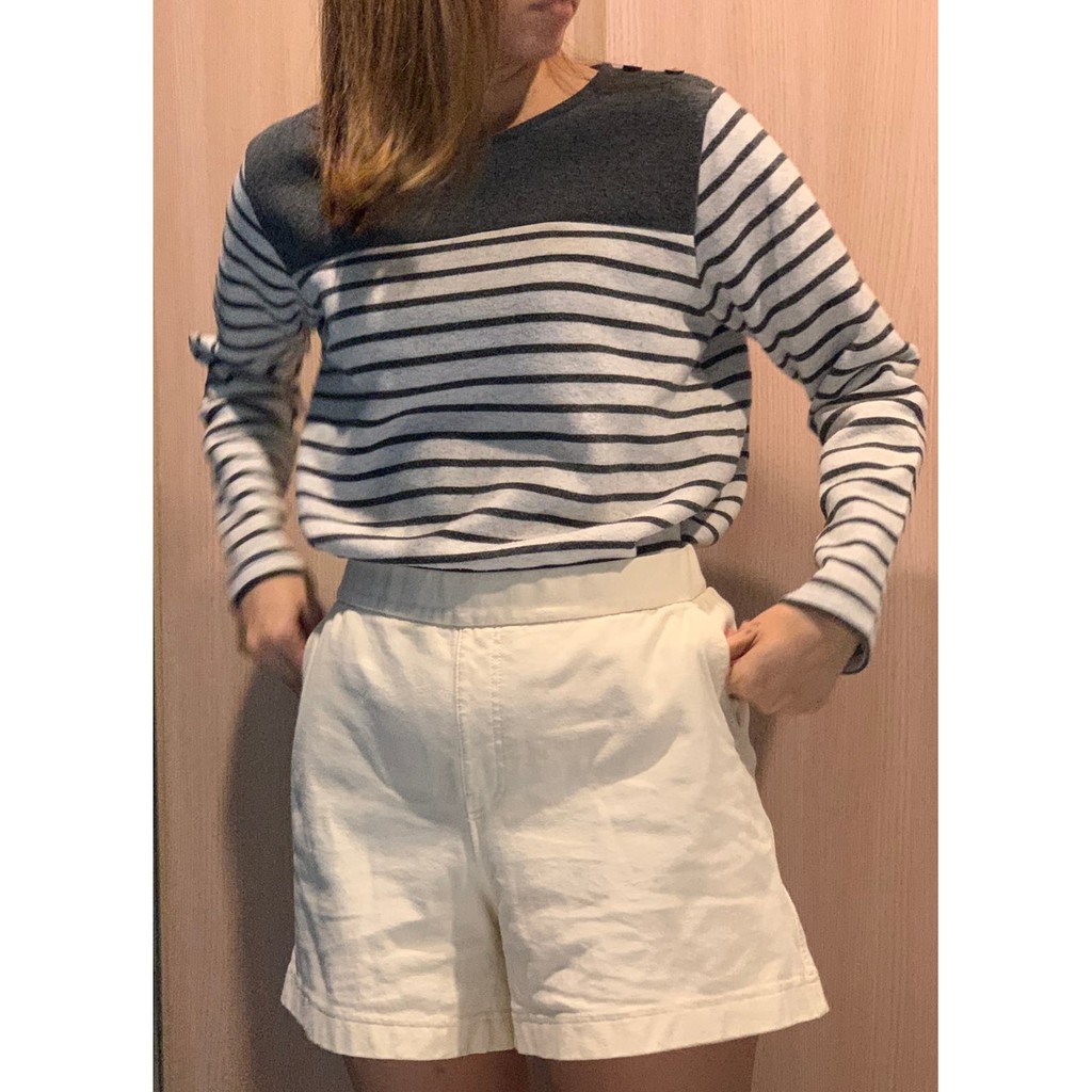 เสื้อยืดลายทาง-คอกลมแขนยาว-ใครใส่ก็ดูดี
