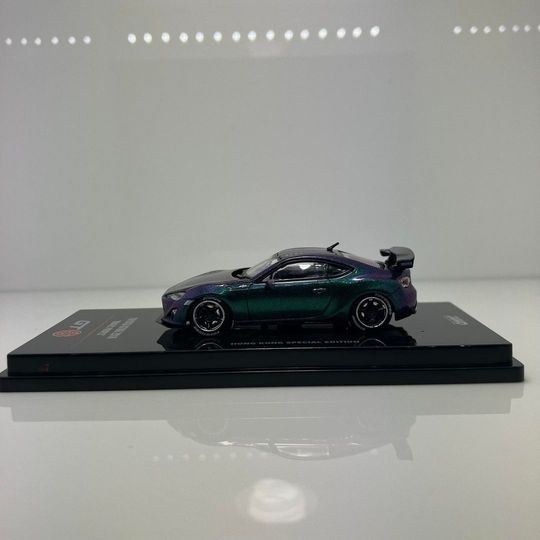 inno64-no-in64-gt86-mphs-toyota-gt86-2014-magic-purple-hong-kong-special-edition