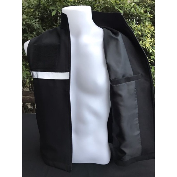 เสื้อกั๊กสีดำ-ติดแถบสะท้อนแสง-งานตัดเย็บแบบสูท-ซับในทั้งตัว-กระเป๋า5ใบ-ซิป2ข้าง