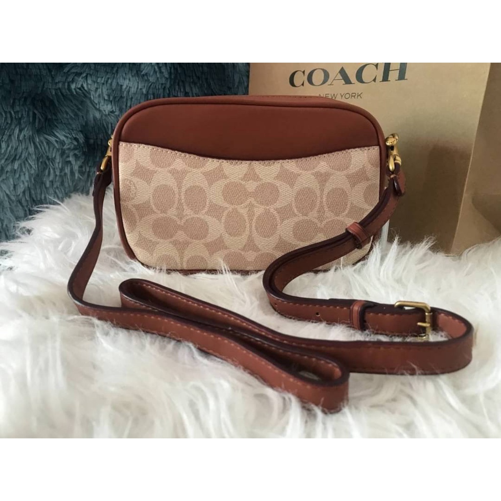 camera-bag-16-coach-1025