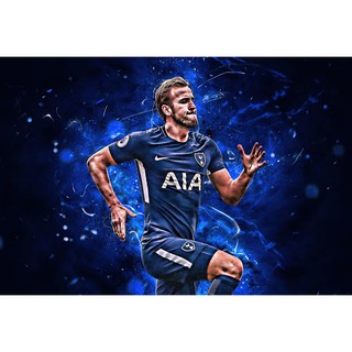 โปสเตอร์ แฮร์รี เคน Harry Kane ท็อตแน่ม ฮ็อทสเปอร์ COY Spurs ตกแต่งผนัง ฟุตบอล Football Poster ตกแต่งบ้าน โลโก้ รูปภาพ