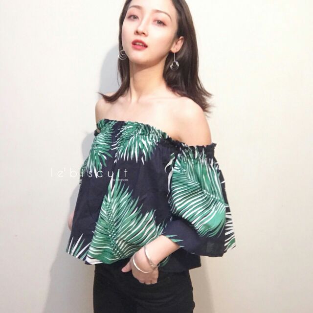 tropical-shoulder-off