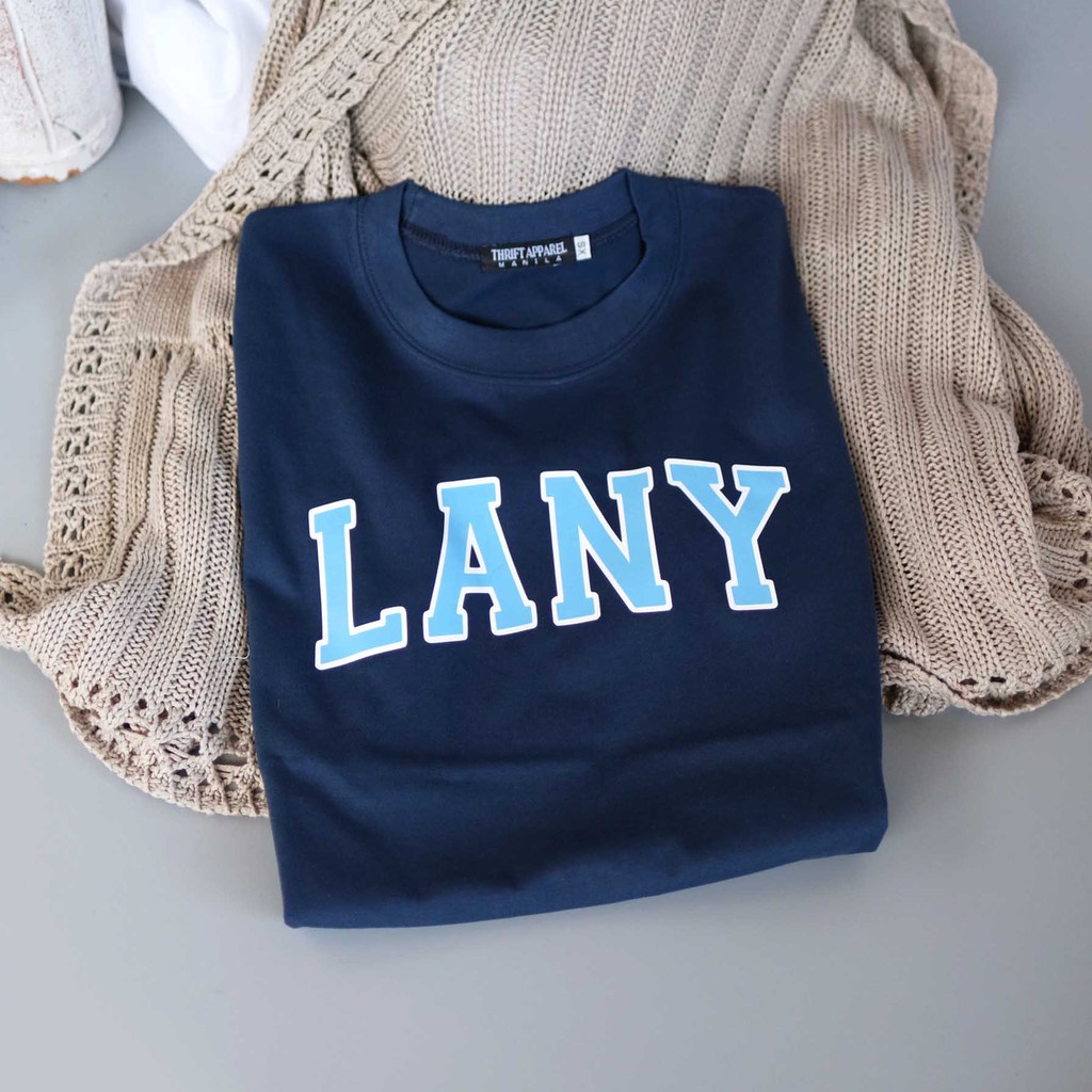 เสื้อยืด-b-lany-varsity-thrift-apparel-t-shirt