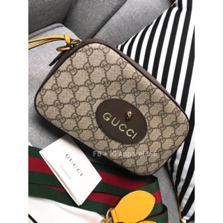 Gucci GG Supreme Crossbody Bag With Strap