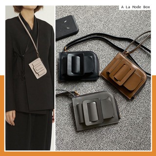 Card holder with strap 1:1