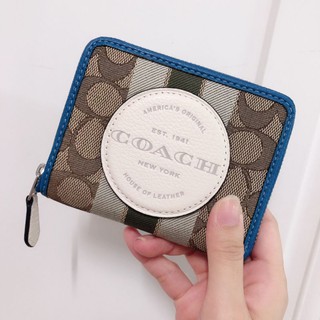 🎀 (สด-ผ่อน) กระเป๋าสตางค์ ใบสั้น น้ำตาลขาว COACH 2637 DEMPSEY SMALL ZIP AROUND WALLET IN SIGNATURE JACQUARD WITH STRIPE