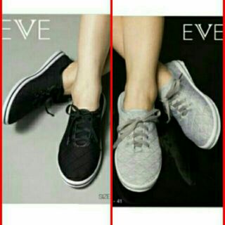 EVE รองเท้าผ้าใบแบบผูกเชือก