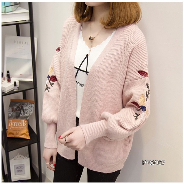 1-5-1-เสื้อคลุมไหมพรม-แขนยาว-ทรงแขนพองๆ-ปักลายดอกไม้สวยเก๋