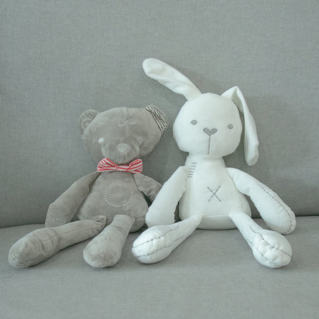 ภาพสินค้าBabysit White Rabbit and Gray Bear ตุ๊กตาเนื้อผ้ากำมะหยี่ขนสั้นสุดนุ่ม น่ารัก น่ากอด จับให้นั่งได้น้ำหนักเบา จากร้าน babysitofficial บน Shopee ภาพที่ 6