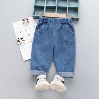 (พร้อมส่ง) กางเกงยีนส์สไลต์เกาหลี กางเกงยีนส์เด็ก สกรีนลายการ์ตูนที่กระเป๋าหลัง