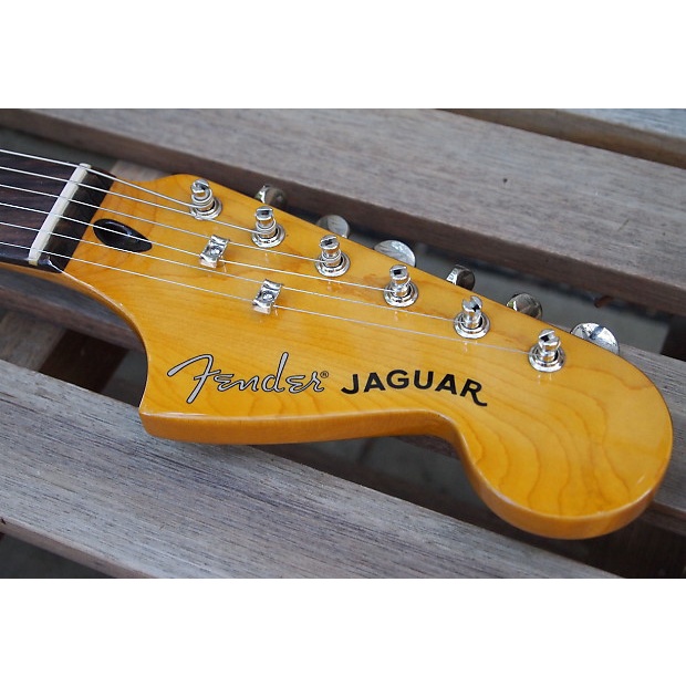 โลโก้หัวกีตาร์-fender-jaguar-modern-player