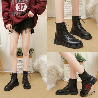 ราคาꕥCatalog shoesꕥ รองเท้าบูทแบบผูกเชือก ทรงหุ้มข้อ ขอบส้นหยัก สีดำ เบอร์ 35-40