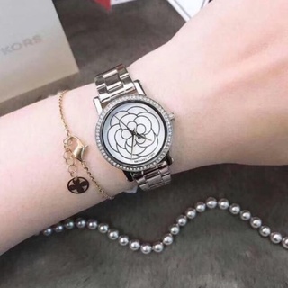 🎀 (สด-ผ่อน) นาฬิกาสีเงิน หน้าดอกไม้ MK3891 Michael Kors Womens Analogue Quartz Watch with Stainless Steel Strap กล่องWS