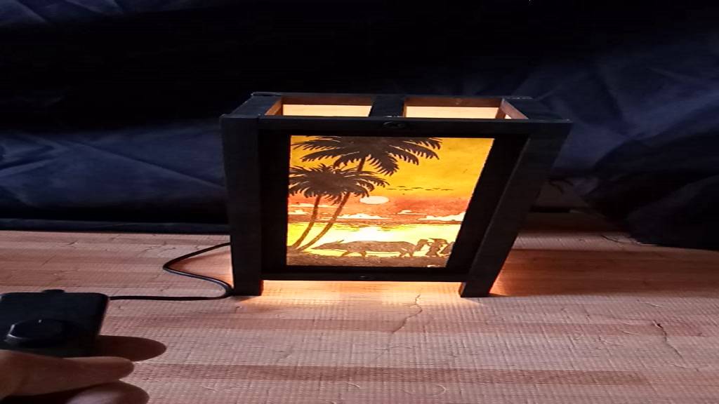 โคมไฟตั้งโต๊ะ-สำหรับใช้ในห้องนอน-ห้องนั่งเล่น-ห้องนอนเด็ก-wood-table-lamp-handcraft-home-bedroom-decor-gift-5