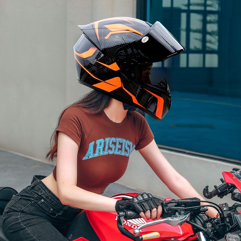 ภาพหน้าปกสินค้าหมวกกันน็อครถจักรยานยนต์ helmet motorcycle helmet rally male personality fresh locomotive road safety helmet full helmet จากร้าน lifeisamaze บน Shopee