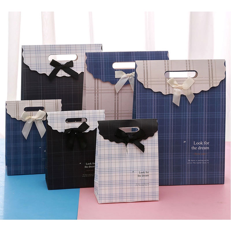 bag-ถุงของขวัญ-ถุงกระดาษ-ถุงกระดาษใส่ของขวัญ-กล่องของขวัญทรงกระเป๋า