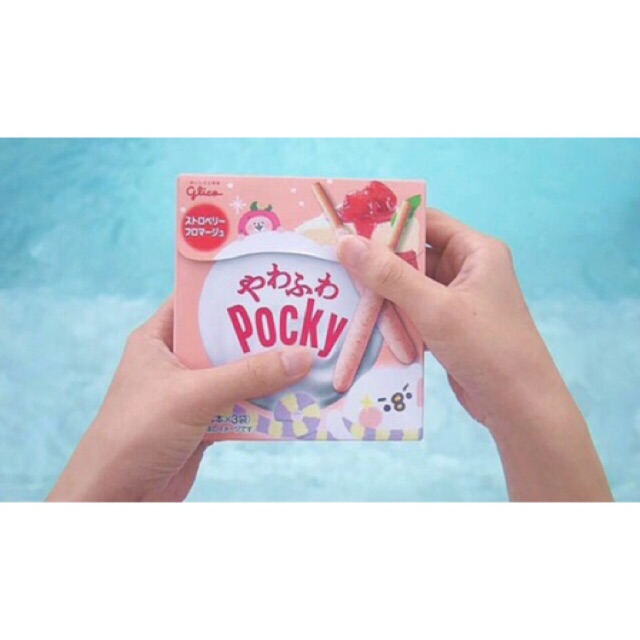 pocky-midi-strawberry-cheesecake