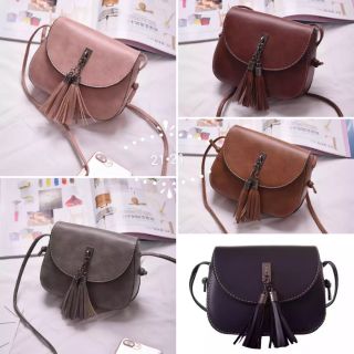 กระเป๋า สะพายข้าง Crossbody  เก๋ๆ มี 5 สี มีรูปสินค้าจริงค่ะ