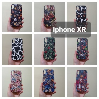 เคสแข็ง Iphone XR (ตอนกดสั่งซื้อ จะมีลายให้เลือกก่อนชำระเงินค่ะ)