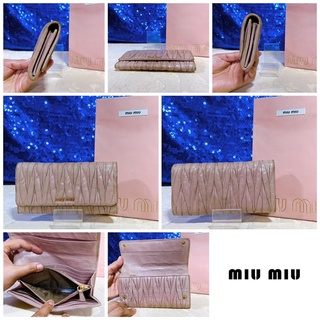 👝: MIU MIU Old Rose Matelassé Leather Continental Wallet แท้💯%