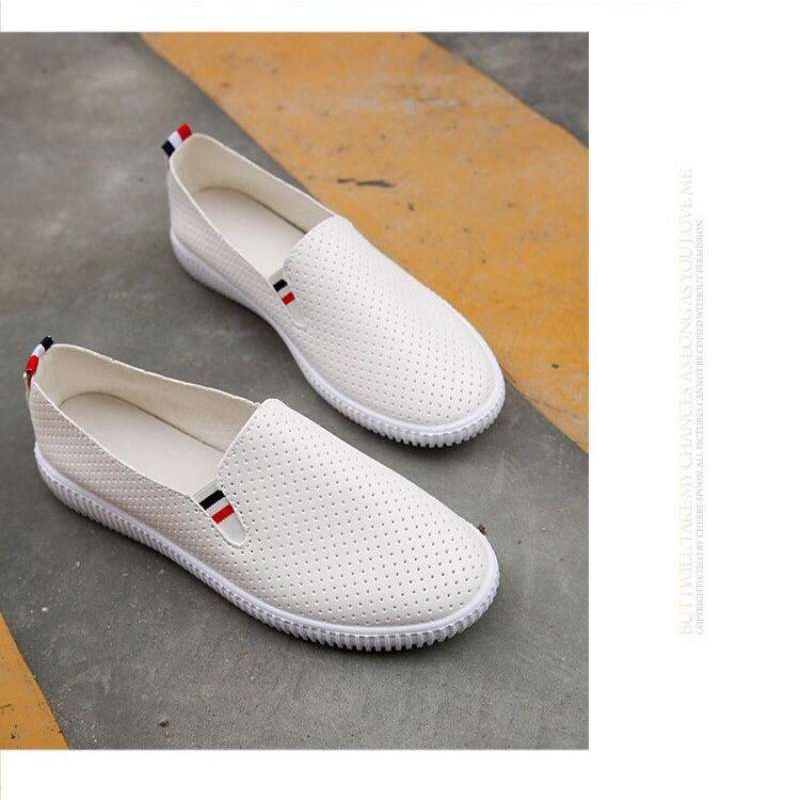 shop-รองเท้าผู้หญิงวัยรุ่น-หนังpuใส่สบาย-สีขาว
