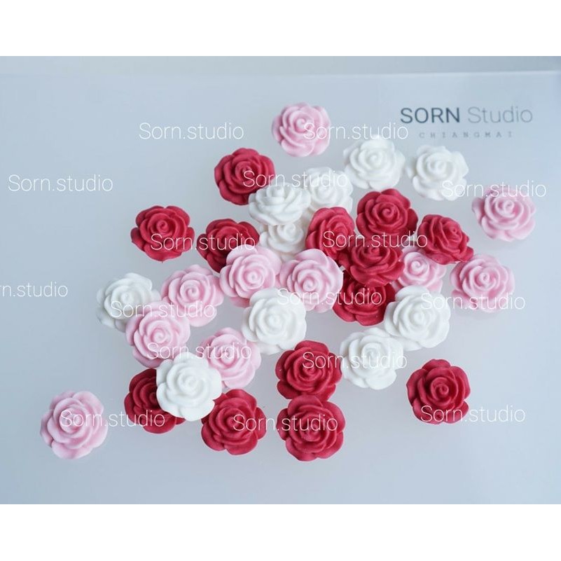 ภาพหน้าปกสินค้าฟองดองดอก "กุหลาบเล็ก"  (12 ชิ้น/กล่อง) /แจ้งสีได้ในแชทค่ะ
