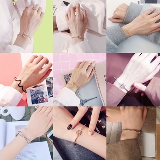 ภาพหน้าปกสินค้ากำไลข้อมือผู้หญิง กำไลแฟชั่นเกาหลี พร้อมส่ง กำไลผู้หญิง ที่เกี่ยวข้อง