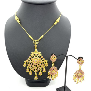 Thai jewellery ชุดเครื่องประดับสตรีไทย สร้อยคอทองคำและเงินประดับด้วยเพชร jewelry set